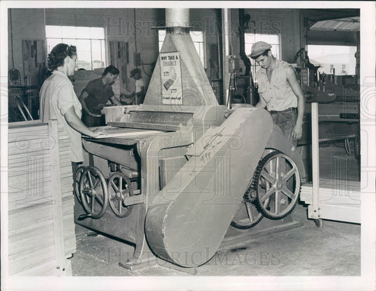 1951 St. Petersburg Florida Kempker Furniture Manufacturing Company Press Photo - Historic Images