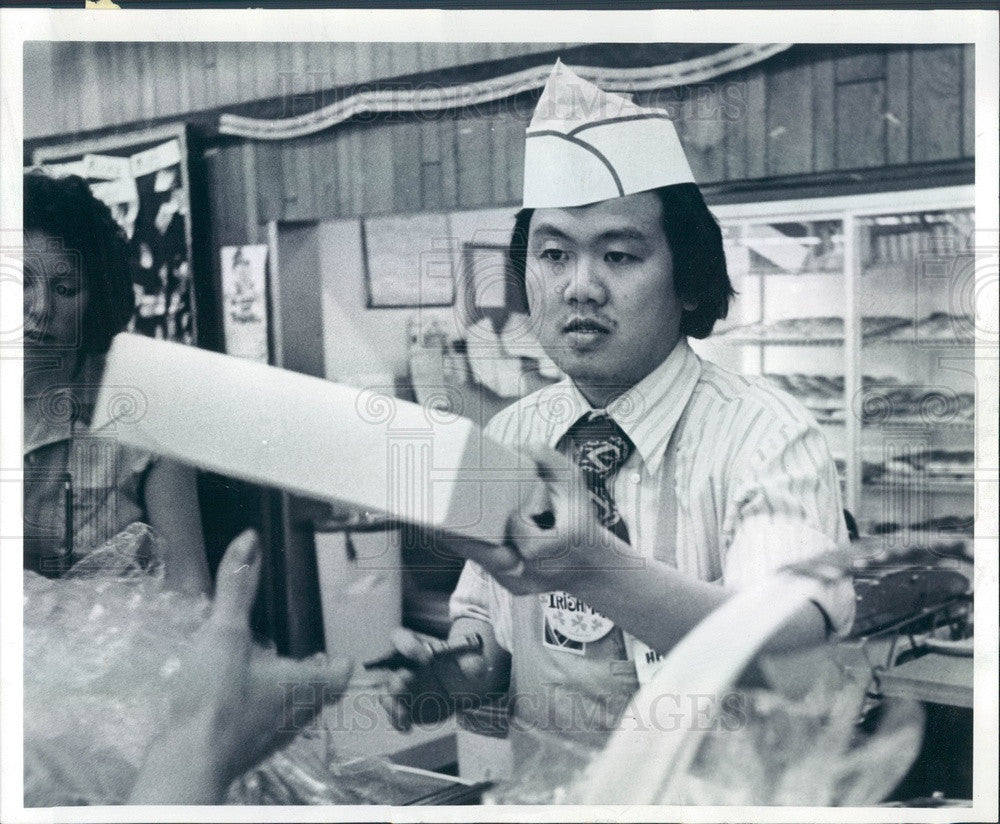 1979 Denver, Colorado Vietnamese Social Services Worker Huy Dieu Li Press Photo - Historic Images