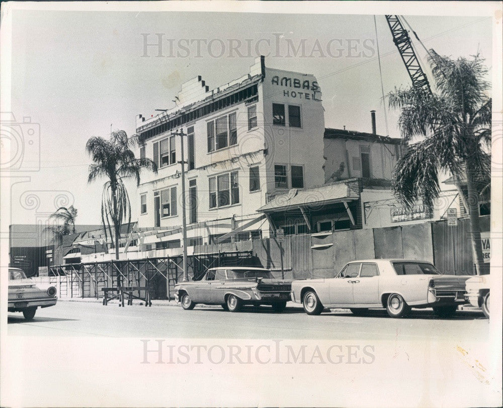 1967 St. Petersburg Florida Ambassador Hotel Demolition Press Photo - Historic Images