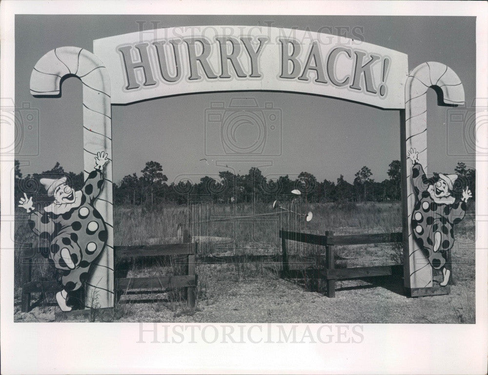 1962 St. Petersburg Florida Joyland Park Exit Press Photo - Historic Images