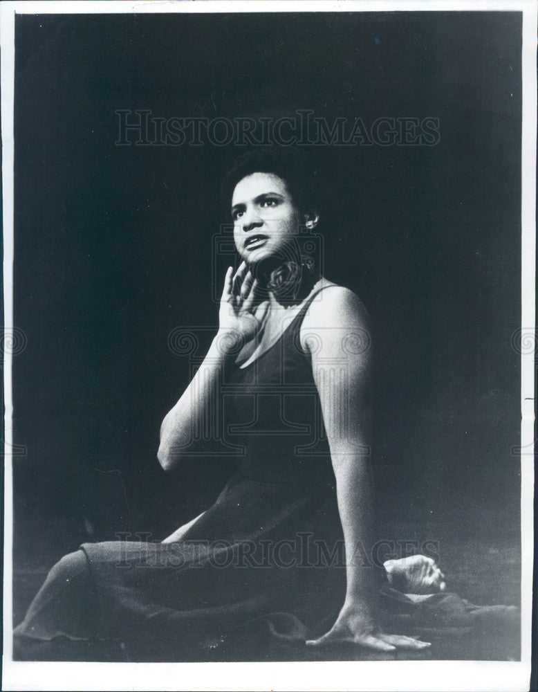 1977 Tony Winning Actress Trazana Beverly in For Colored Girls Press Photo - Historic Images