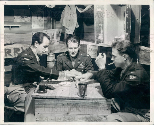 1946 Chicago, Illinois Marshall Field & Co Prisoner of War Show Press Photo - Historic Images
