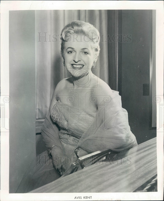 1958 Chicago, Illinois Pianist & Singer Avis Kent Press Photo - Historic Images