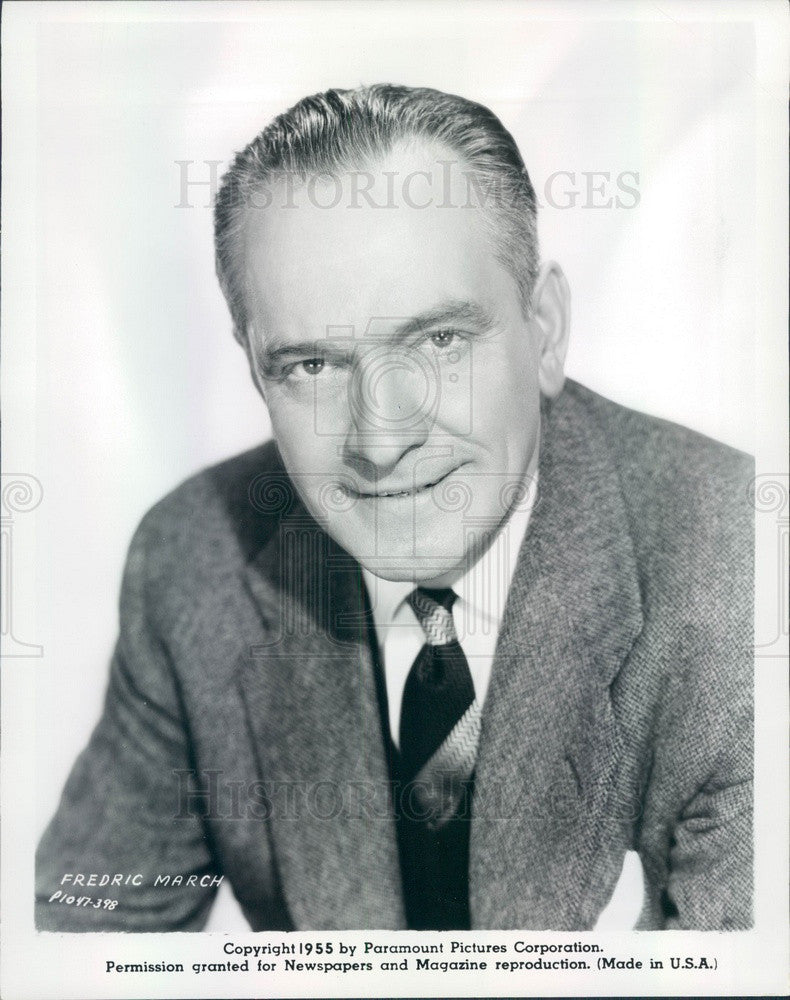 1955 Hollywood Actor &amp; Movie Star Fredric March Press Photo - Historic Images