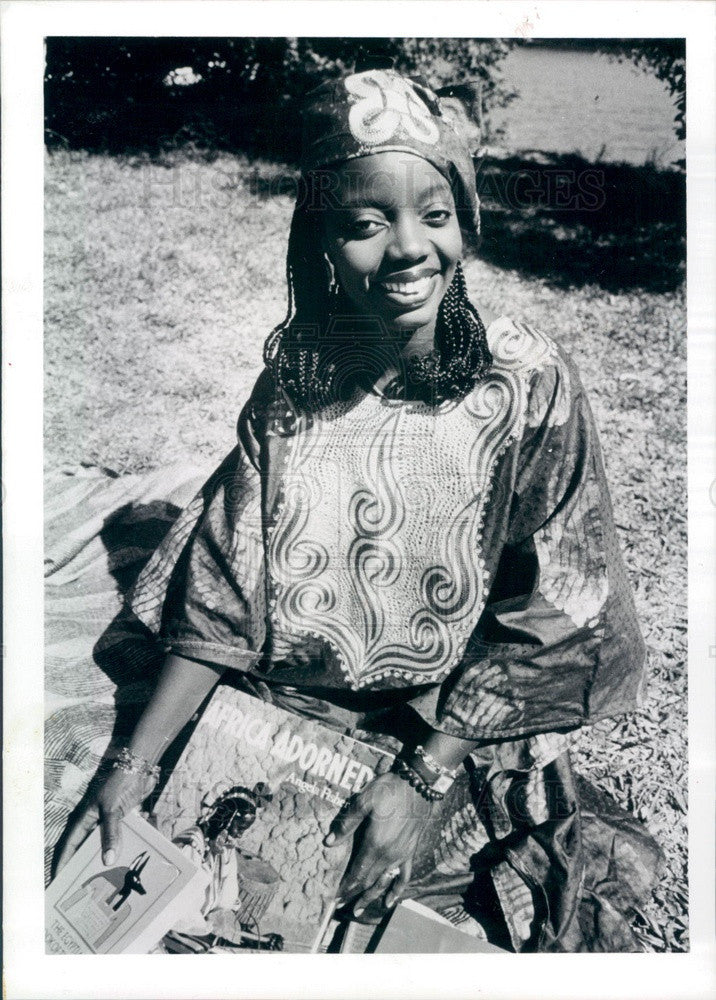 1990 Africa Egbe Oduwa Group Teacher Joyce Mitchell Press Photo - Historic Images