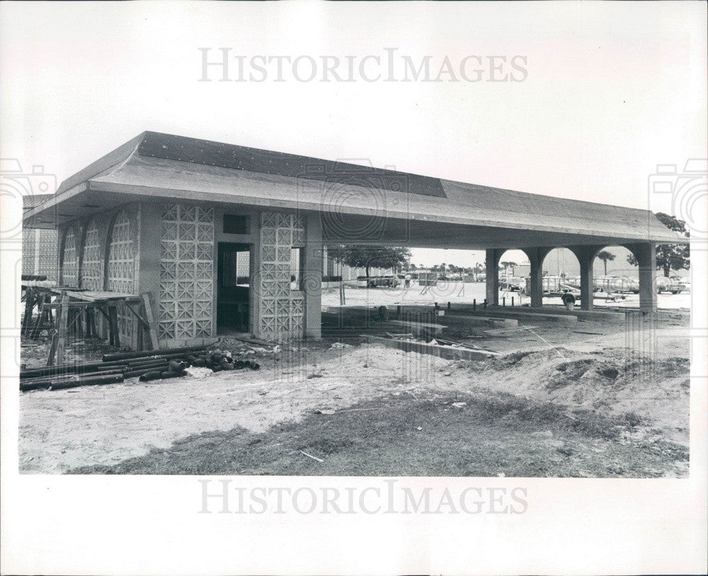 1973 St. Petersburg FL The American Bank Drive-In Teller Stations Press Photo - Historic Images