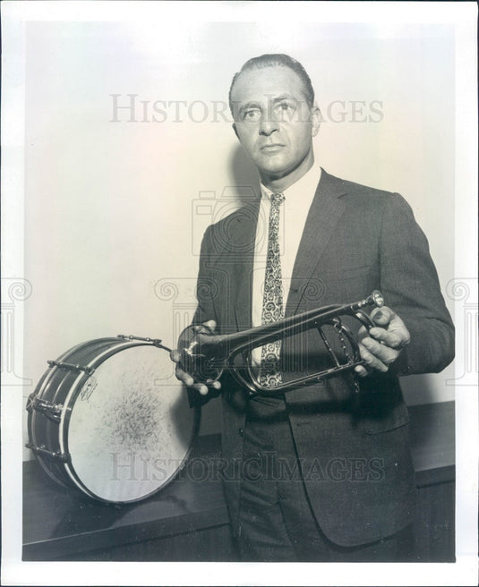 1968 American Civil War Drum & Bugle, from American Showcase Press Photo - Historic Images