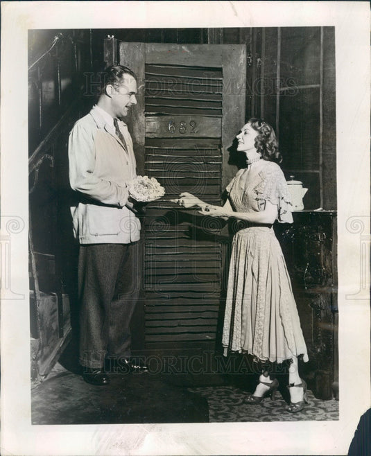 1951 Actors Harry Kersey & Barbara McCoy Press Photo - Historic Images