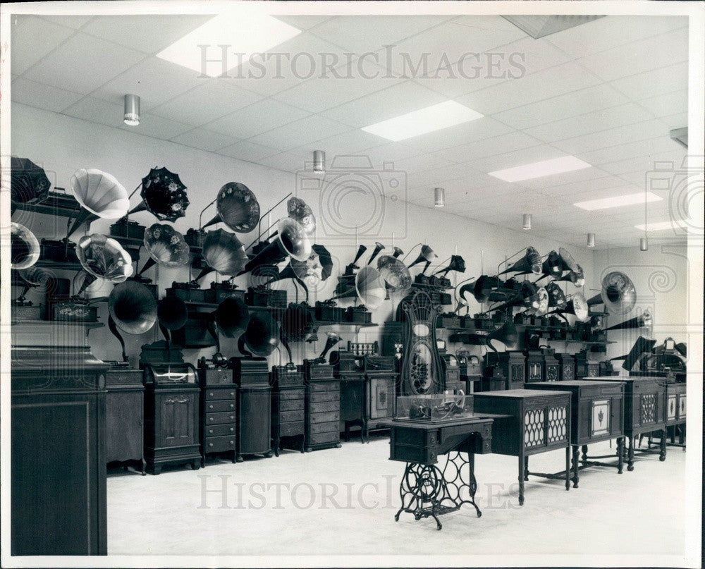 1966 Ft Myers, Florida Inventor Thomas Edison&#39;s Museum, Phonographs Press Photo - Historic Images