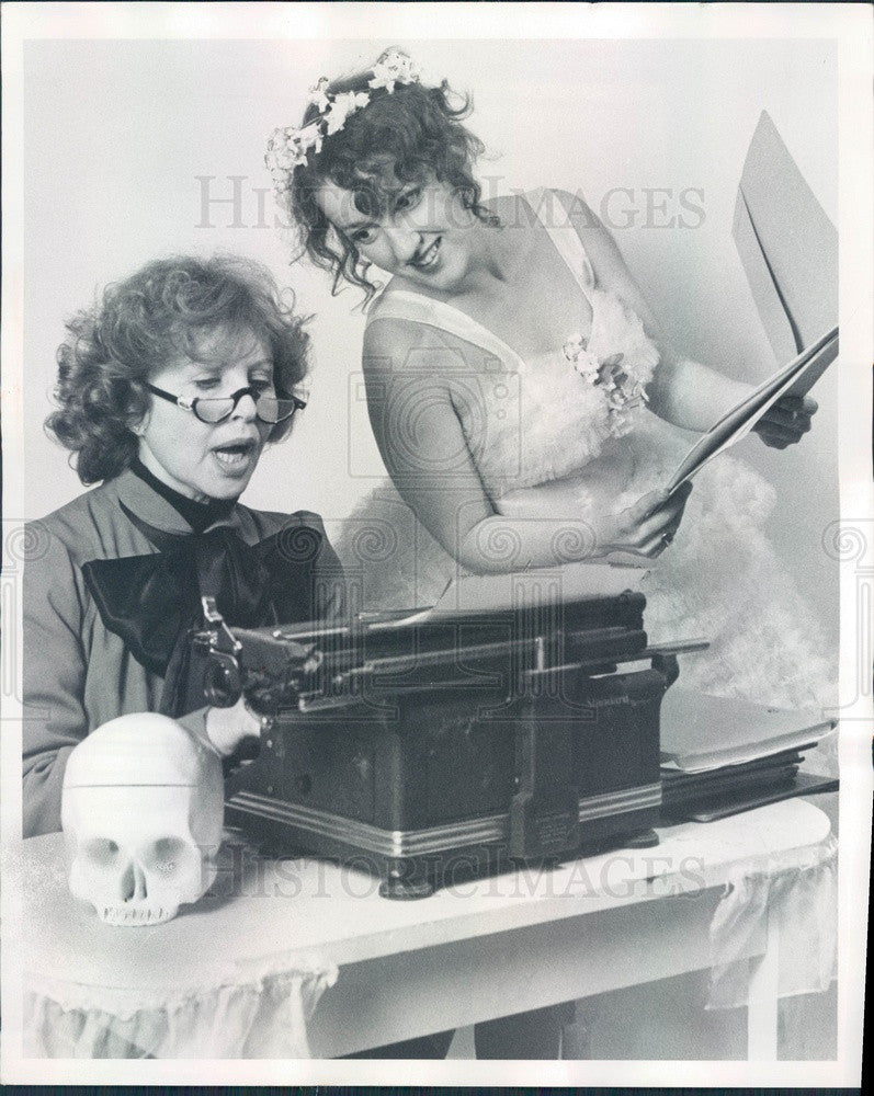 1978 Actors Audrie Neenan &amp; Marge Kotlisky Press Photo - Historic Images