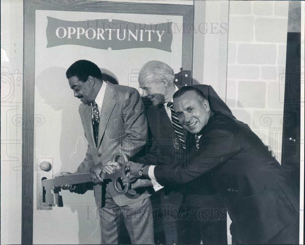 1971 Chicago, Illinois Business Opportunity Fair Press Photo - Historic Images