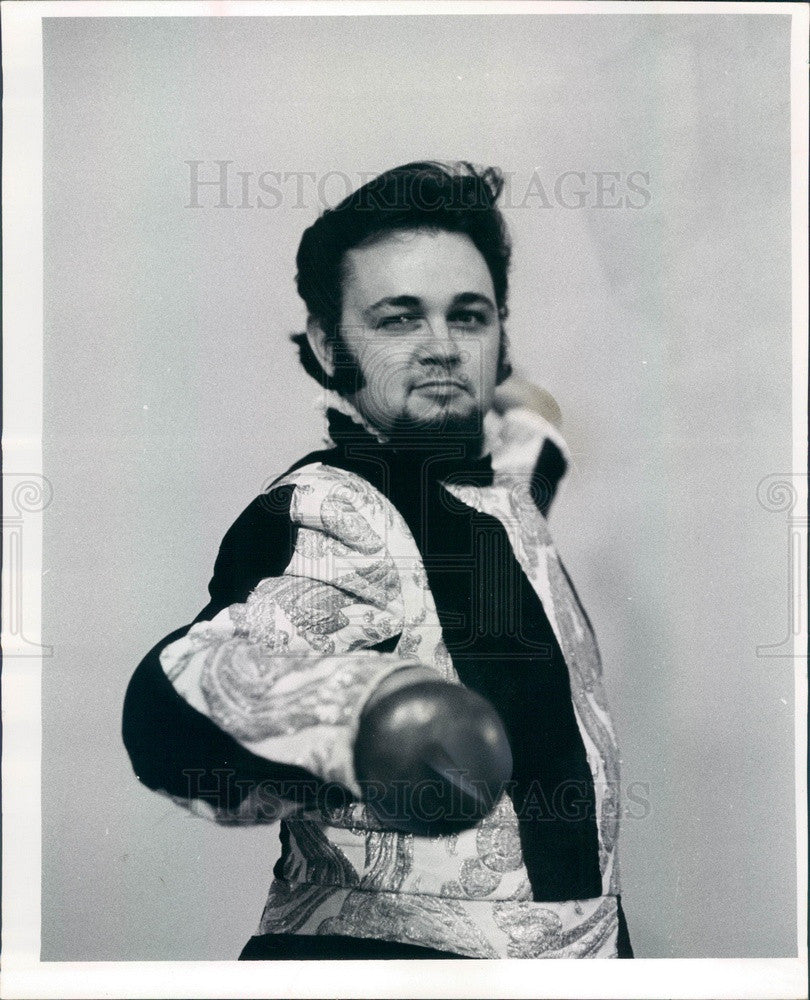 1971 Opera Tenor Dennis Kelly Press Photo - Historic Images