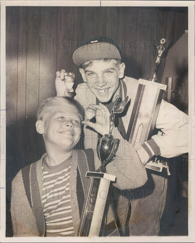 1969 Chicago, Illinois Fun Fair Top Spinners William & Danny Gurin Press Photo - Historic Images