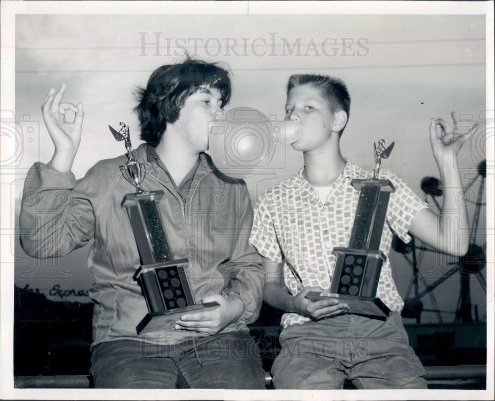 1964 Chicago, Illinois Free Fair Bubble Gum Queen Janice Palunas Press Photo - Historic Images