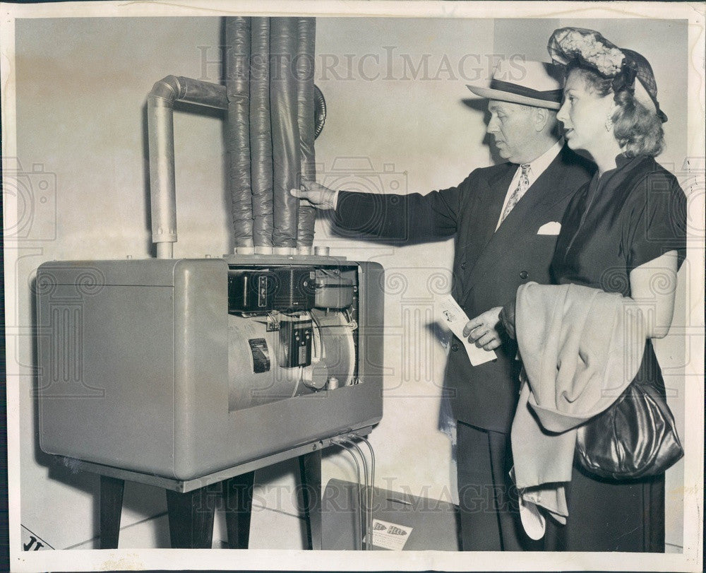 1950 Illinois Chicago Fair of 1950 Jet Heat Oil Heating Unit Press Photo - Historic Images