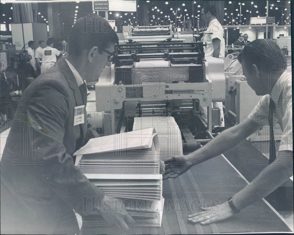 1968 Chicago, Illinois International Printing Exhibition, Print 68 Press Photo - Historic Images