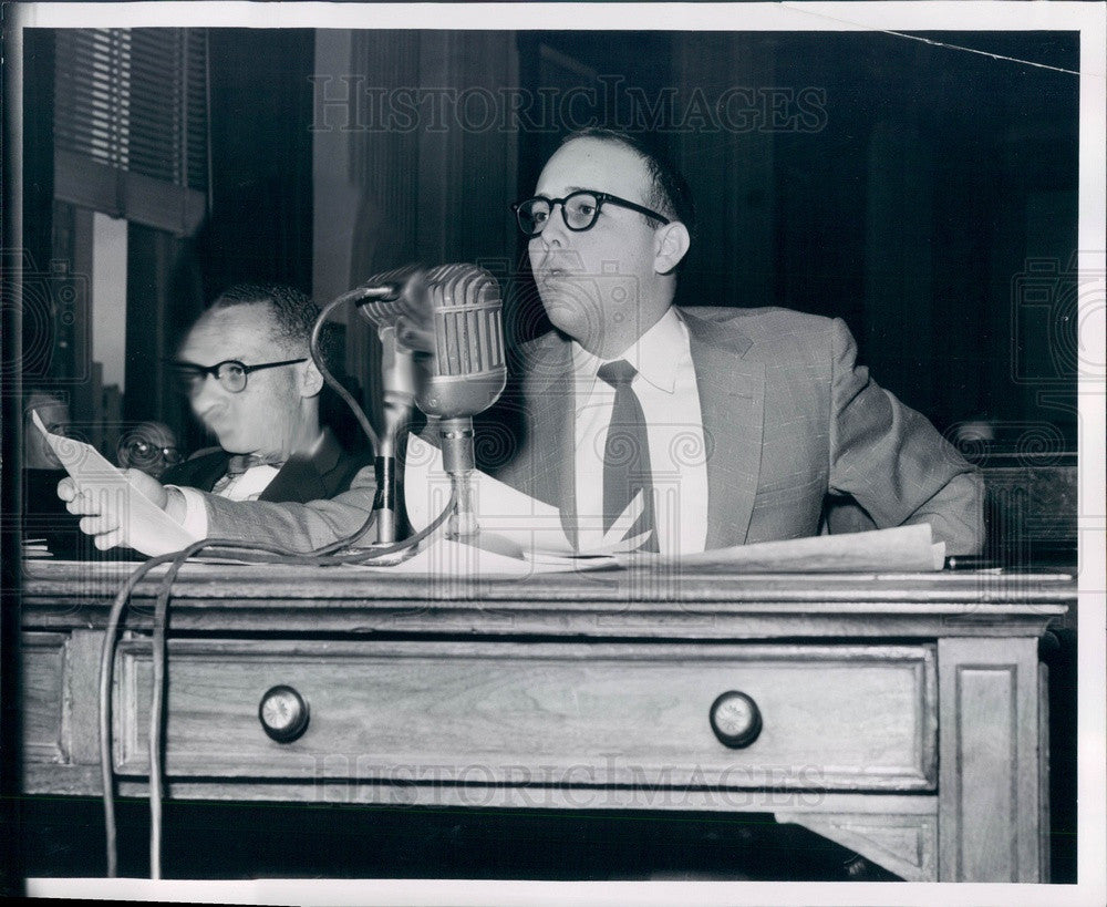 1954 Detroit, Michigan Alleged Communist Myron Sharpe Press Photo - Historic Images