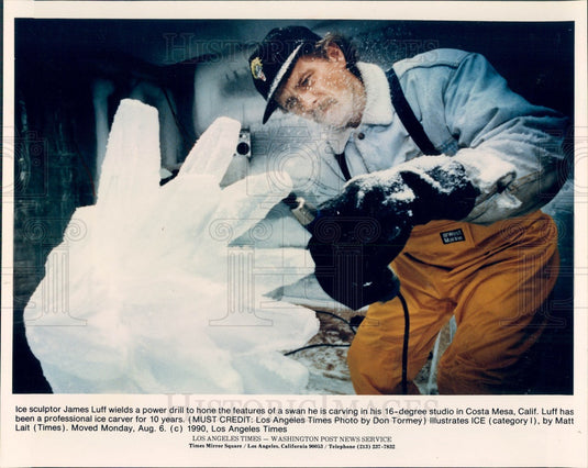 1990 Costa Mesa, California Ice Sculptor James Luff & Swan Press Photo - Historic Images
