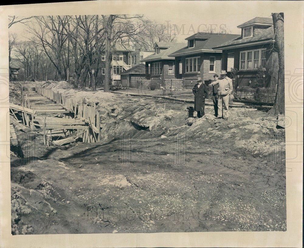 1952 Chicago, Illinois Sewer Construction 109th &amp; Wood Press Photo - Historic Images