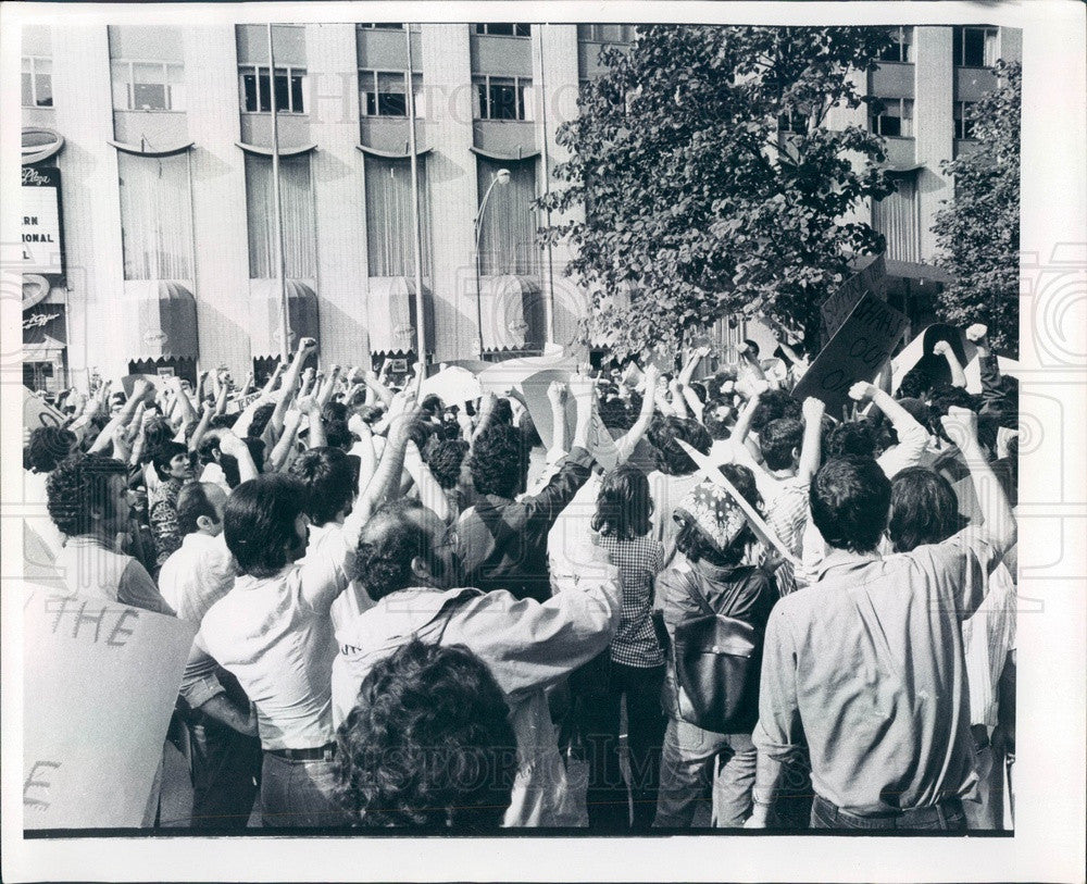 1975 Chicago Illinois Iranian Student Protest at John Hancock Center Press Photo - Historic Images