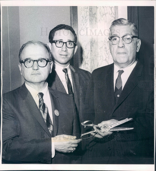 1968 Denver CO Argenzio Brothers Jewelers Co-Founder Victor Argenzio Press Photo - Historic Images