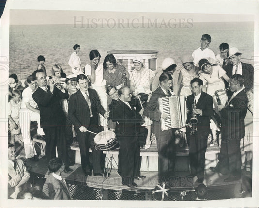 1931 Detroit, Michigan Detroit News Boat Trip, Richard Okies Press Photo - Historic Images