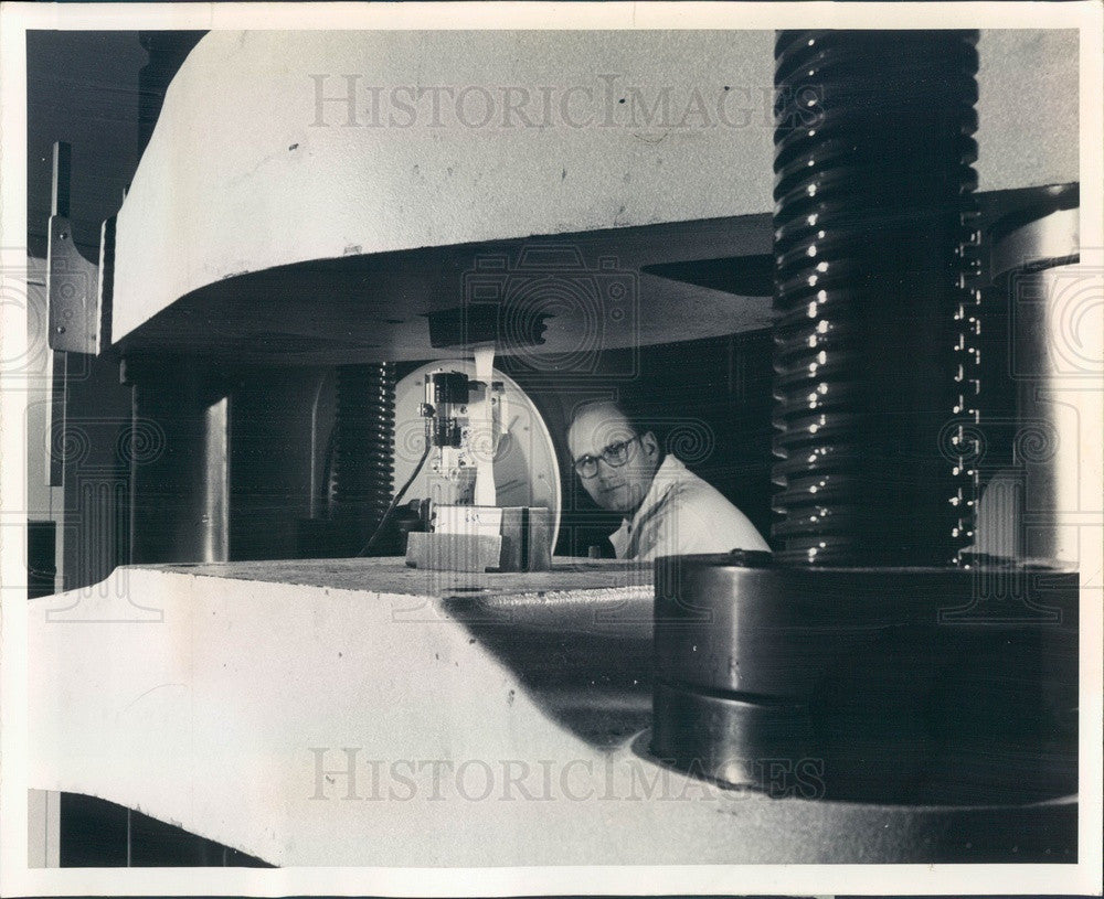 1969 Anderson, Indiana GM Guide Lamp Division Plastic Tensile Test Press Photo - Historic Images