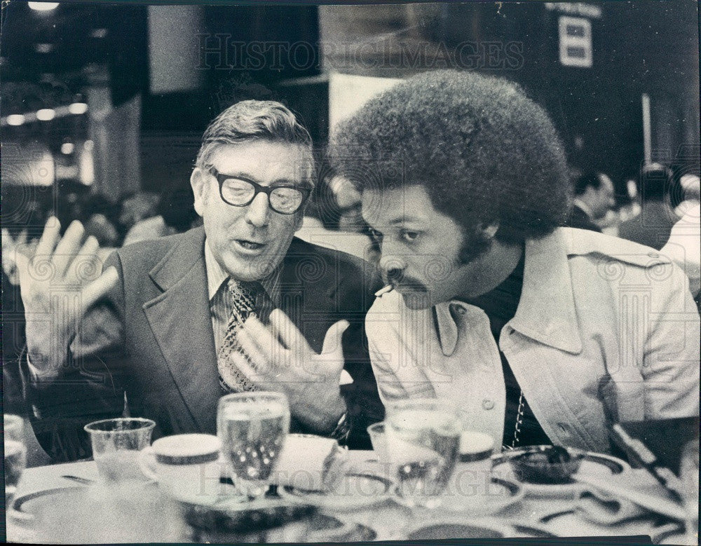 1973 Chicago, IL PUSH Pres Jesse Jackson & UAW Pres Leonard Woodcock Press Photo - Historic Images