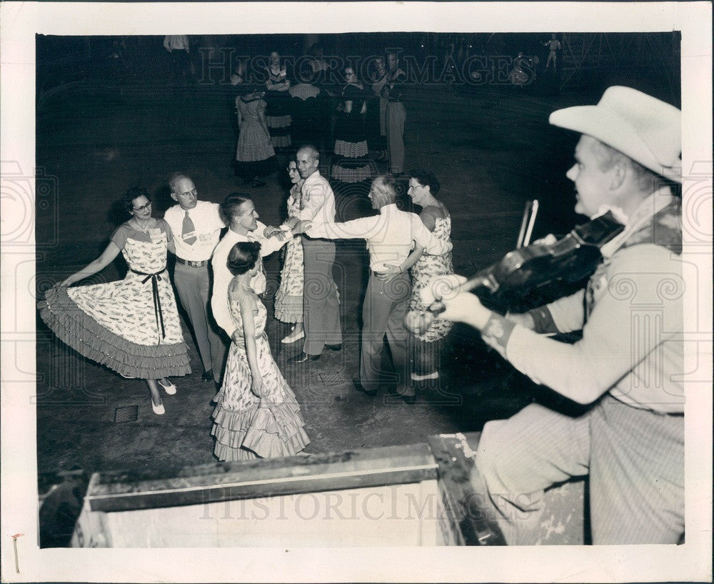 1954 International Square Dance Festival, Fiddler Bud Dahms Press Photo - Historic Images