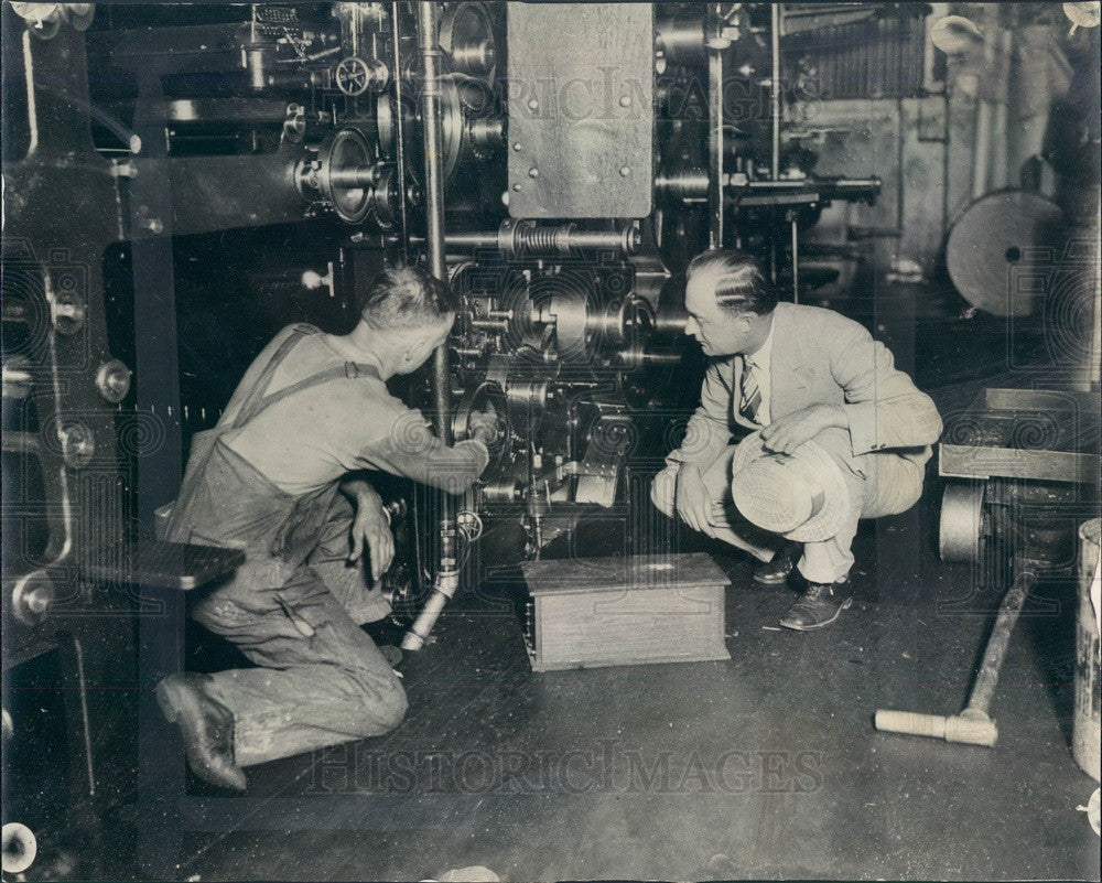 1927 Radio Wizard Maurice Francill, Remote Control Pioneer Press Photo - Historic Images
