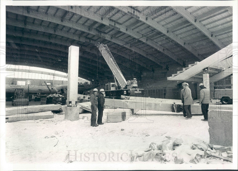 1980 Rosemont, IL Horizon Stadium Construction, Bleachers Collapse Press Photo - Historic Images