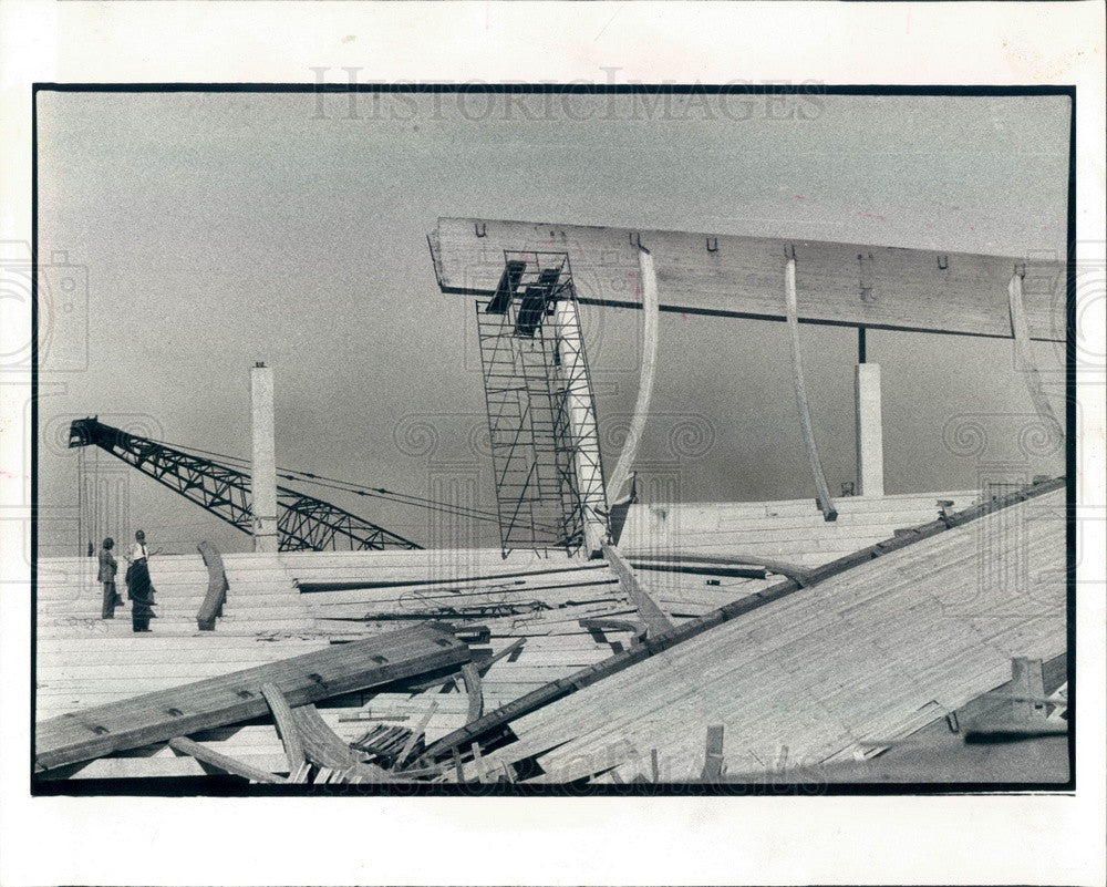 1979 Rosemont, IL Horizon Stadium Construction, Roof Collapse Press Photo - Historic Images