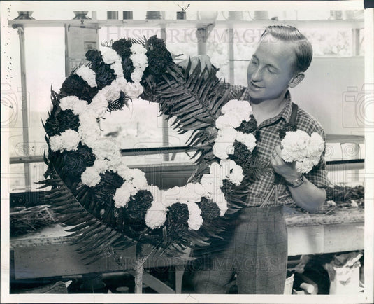 1939 No Man's Land, Illinois Florist John Chrisman Press Photo - Historic Images