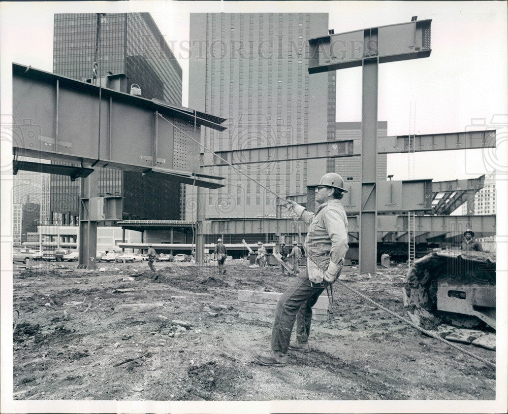 1974 Chicago, Illinois Wacker Drive Extension Bridge Construction Press Photo - Historic Images