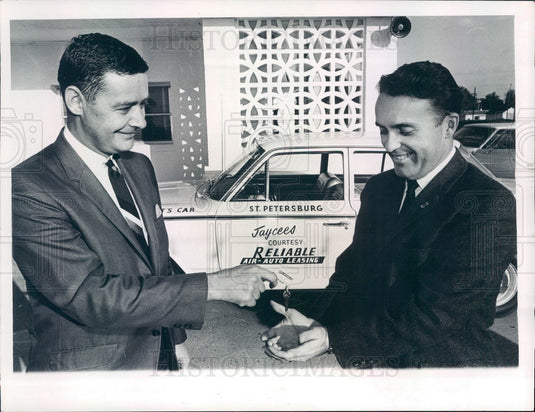 1965 St. Petersburg, Florida Jaycees President Dan Crawford Press Photo - Historic Images