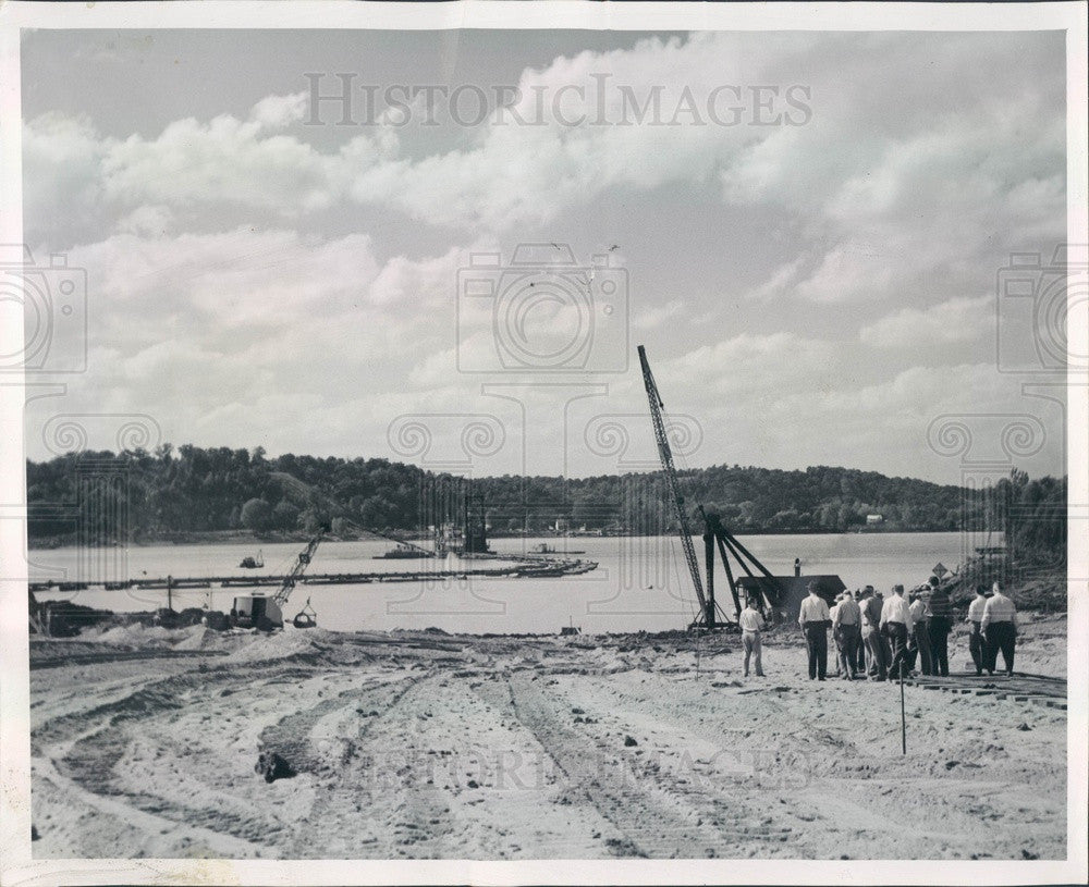 1951 Grand Tower, IL Hydraulic Dredge Gouges Trench in MS River Press Photo - Historic Images