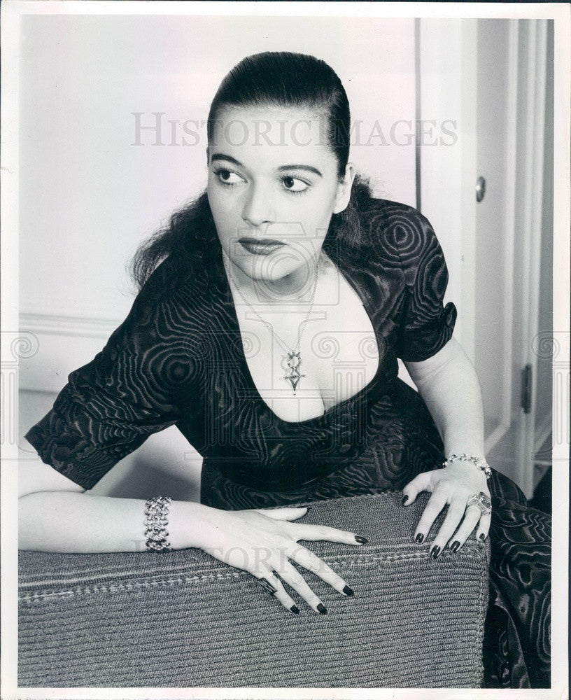 1952 French Actress &amp; Movie Star Kerima Press Photo - Historic Images