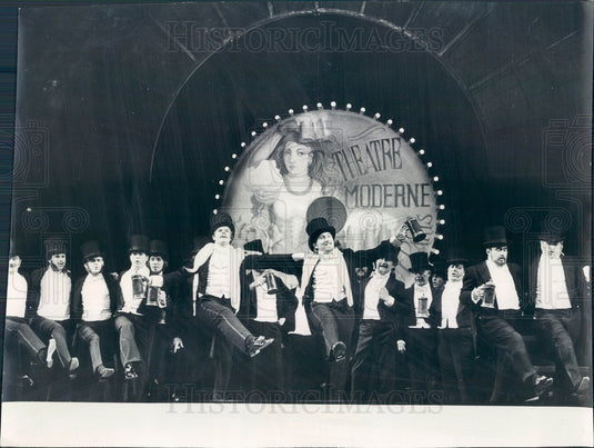 1976 Lyric Opera of Chicago Les Contes D'Hoffman Scene Press Photo - Historic Images