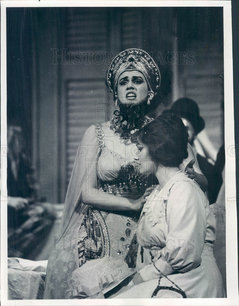 1976 Lyric Opera of Chicago Kathleen Kuhlmann in The Rake&#39;s Progress Press Photo - Historic Images