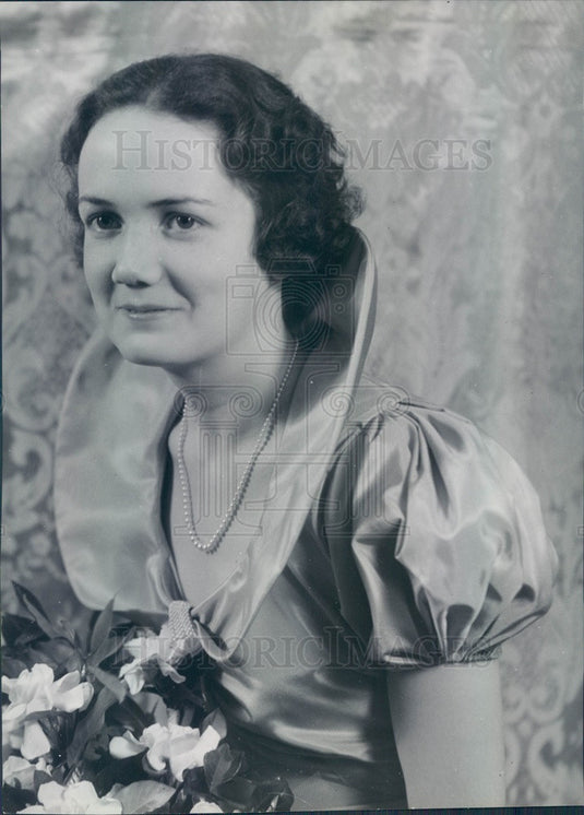 1935 Detroit, Michigan Debutante Peggy Williams Press Photo - Historic Images