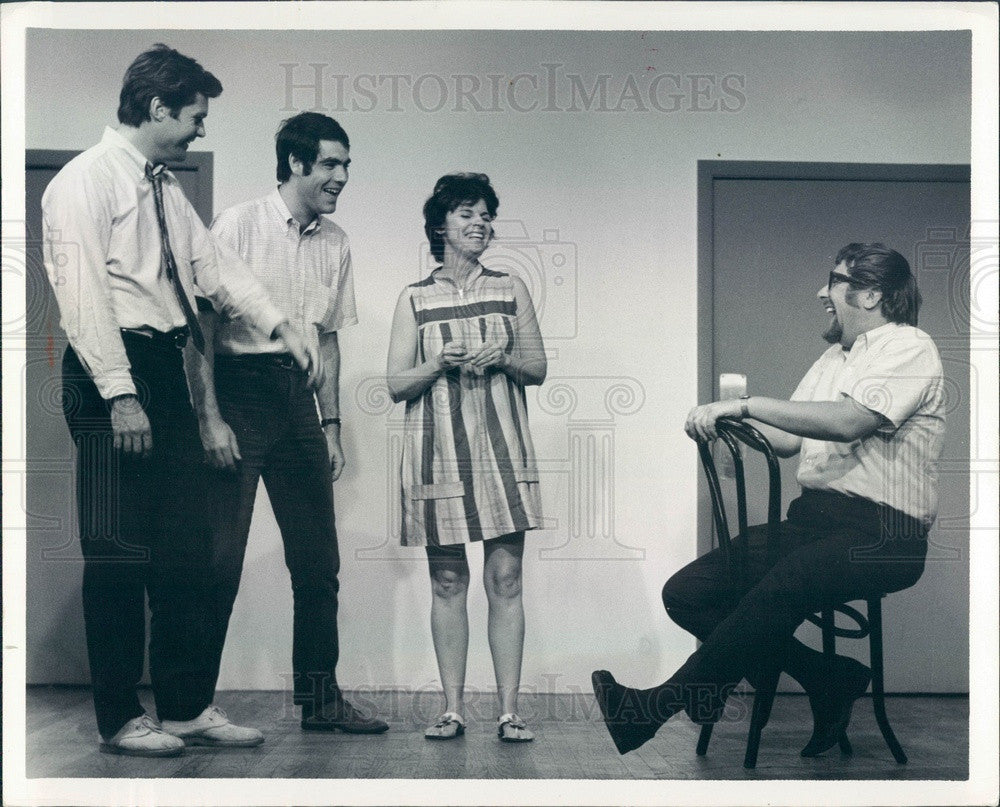 1968 Chicago, Illinois Second City Theater Actors Press Photo - Historic Images