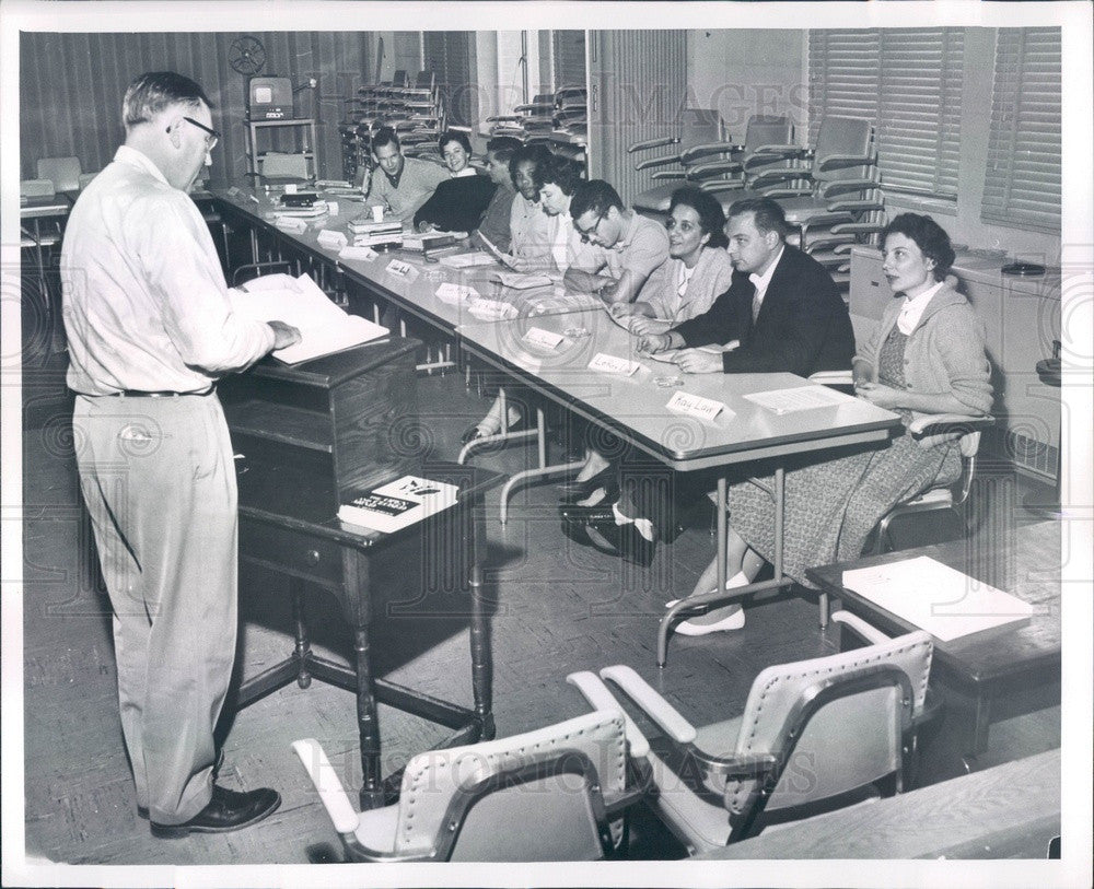 1961 Battle Creek, Michigan Peace Corps Trainees Press Photo - Historic Images