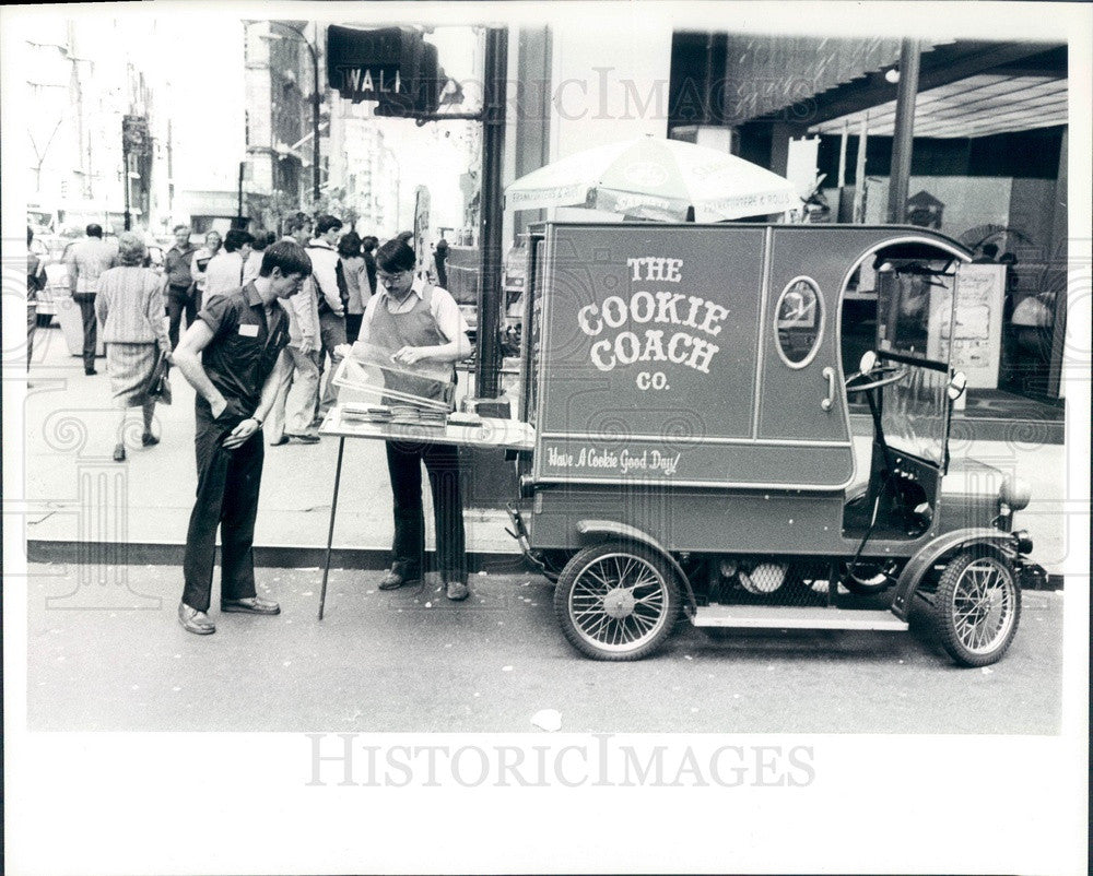 1980 Detroit, Michigan Cookie Coach Vendor Press Photo - Historic Images