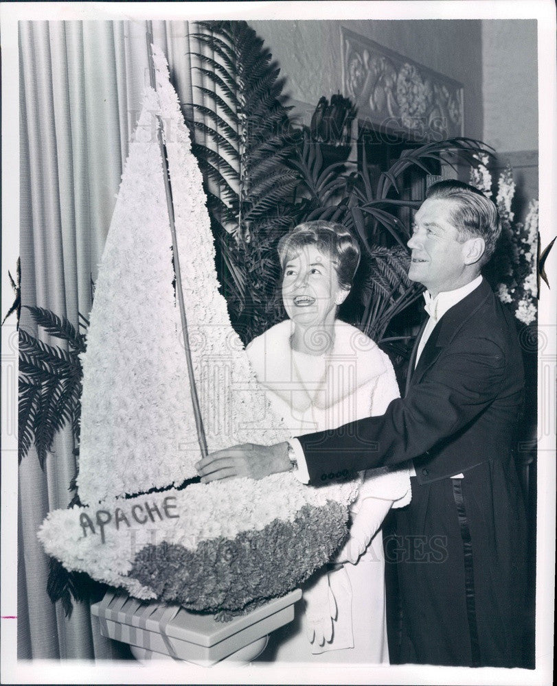 1965 Detroit, Michigan Boat Racer Wilfred Gmiener & Wife Press Photo - Historic Images