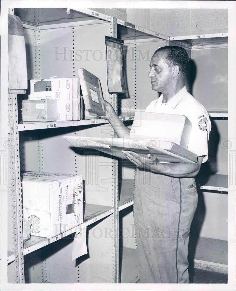 1966 Detroit, Michigan Post Office Messenger Jay Gholson Press Photo - Historic Images