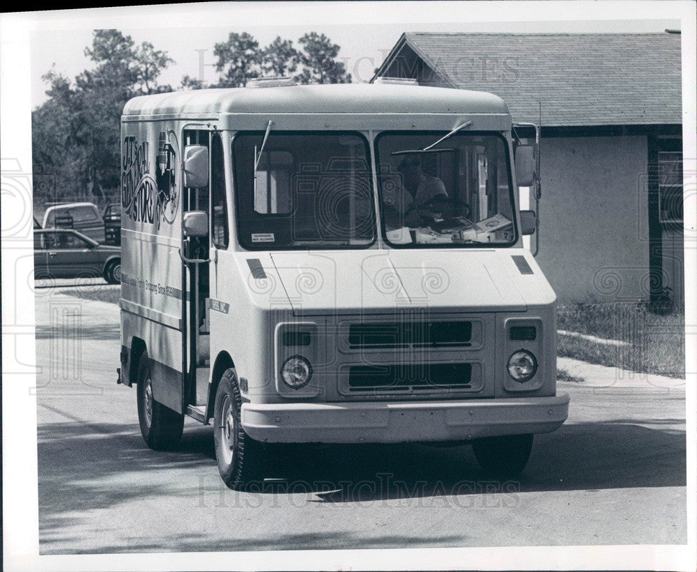 1983 Port Richey, Florida JT's General Store, Traveling Vendor Press Photo - Historic Images