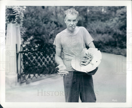 1947 American Hollywood Actor/Director Alfred Lunt Press Photo - Historic Images