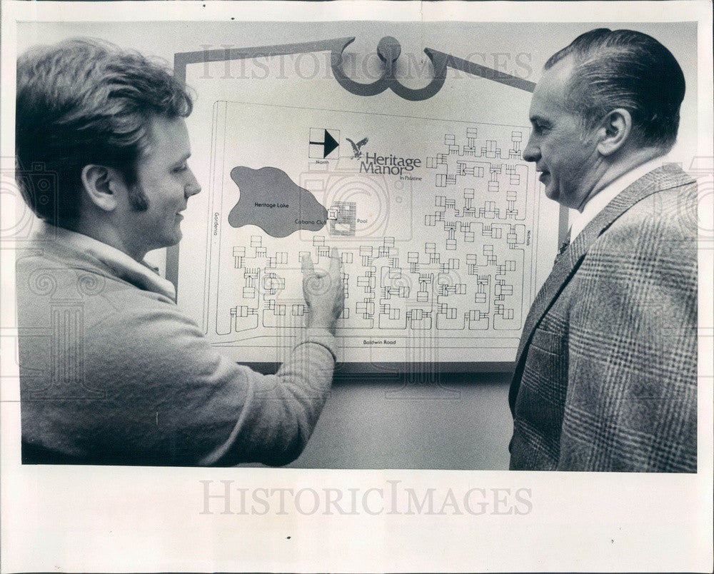 1975 Palatine, Illinois Heritage Manor Map, Project Manager Dave Press Photo - Historic Images