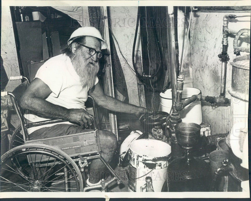 1981 Steam Well, California Hermit Virgil Ramey &amp; Natural Steam Well Press Photo - Historic Images