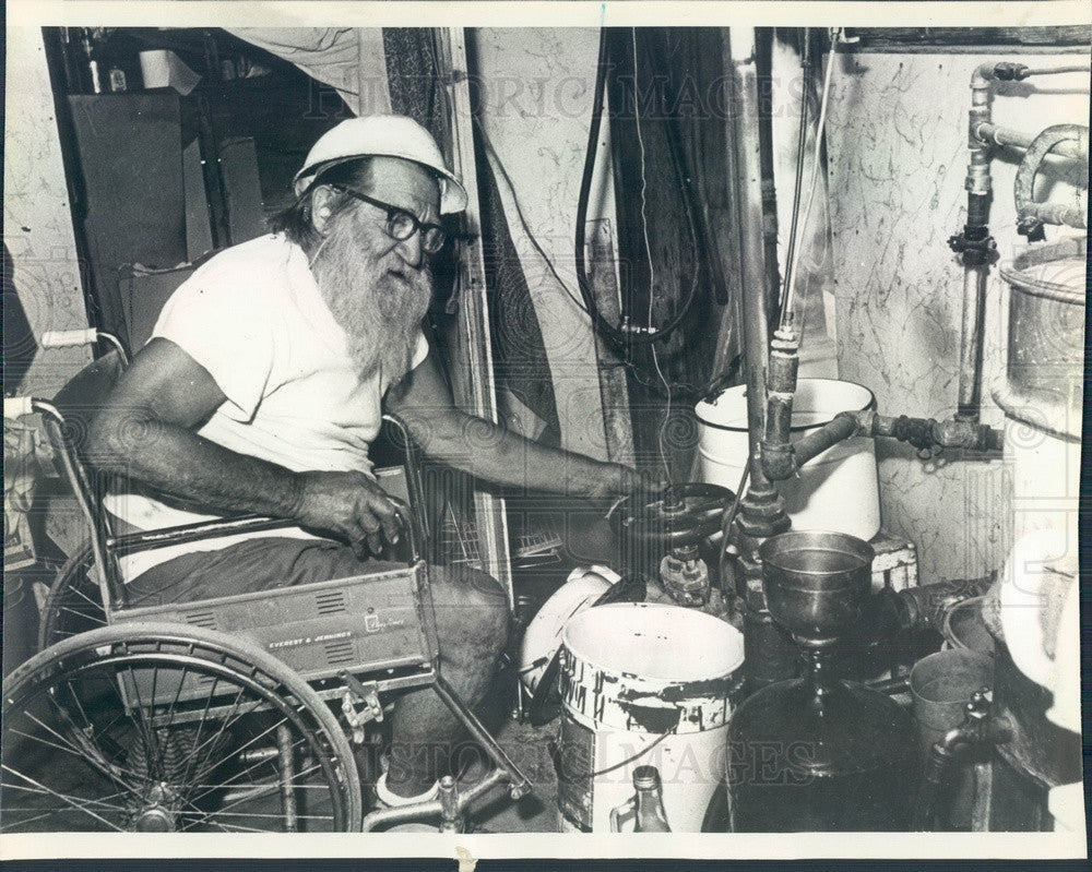 1981 Steam Well, California Hermit Virgil Ramey & Natural Steam Well Press Photo - Historic Images